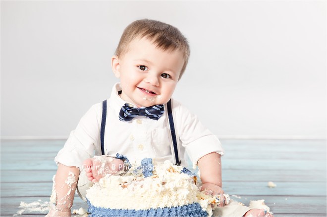 Boy Cake Smash, Syracuse Photographer, children, cake, boy