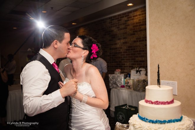 Justin's Tuscan Grill, Wedding, Syracuse Wedding, Photographer, Cylinda B Photography, Upper onondaga park-21