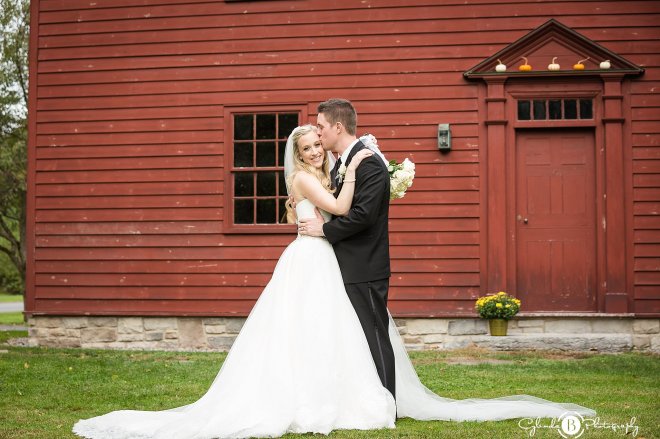 the-beeches-inn-rome-wedding-rome-wedding-photographer-cylinda-b-photography-29