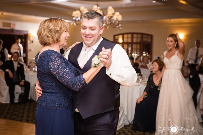 turning-stone-wedding-syracuse-wedding-photography-vernon-ny-cylinda-b-photography-38