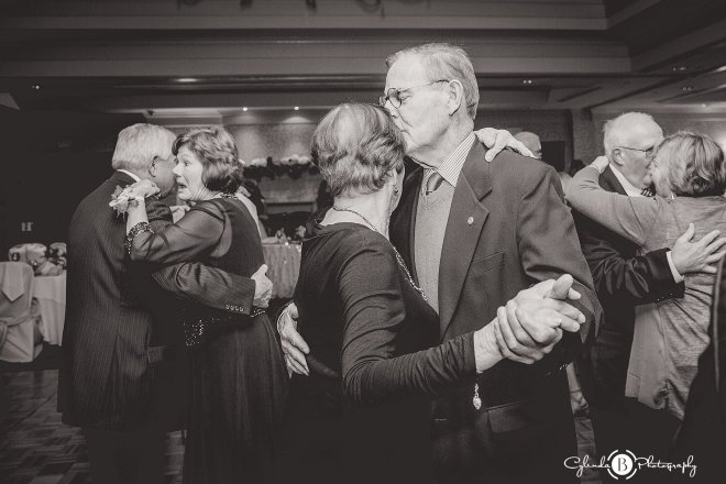 turning-stone-wedding-syracuse-wedding-photography-vernon-ny-cylinda-b-photography-42