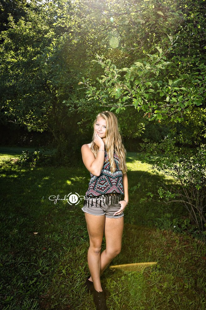 syracuse-senior-portrait-senior-photos-cylinda-b-photography-the-farm-baldwinsville-1-10