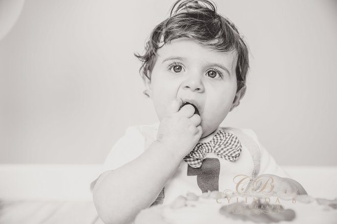 syracuse-cake-smash-children-photography-syracuse-cylinda-b-photography-14