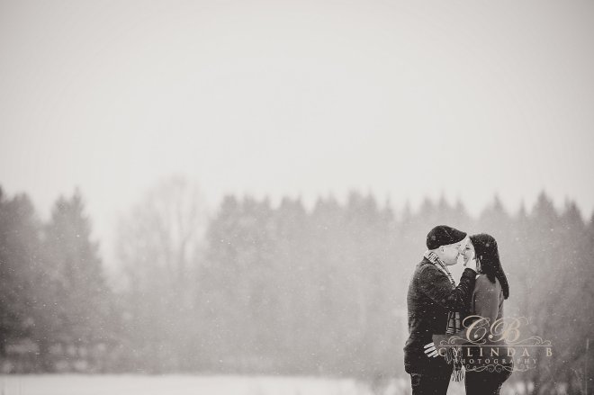 syracuse-engagement-outdoor-farm-engagement-syracuse-wedding-photographer-5