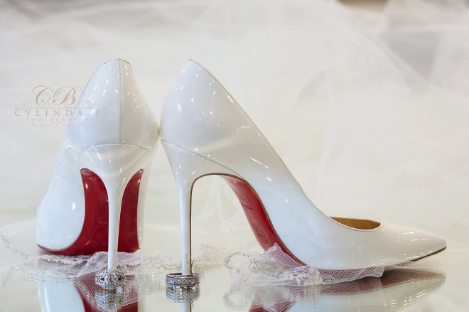 louboutin, shoes, the lodge at welch allyn, skaneateles wedding