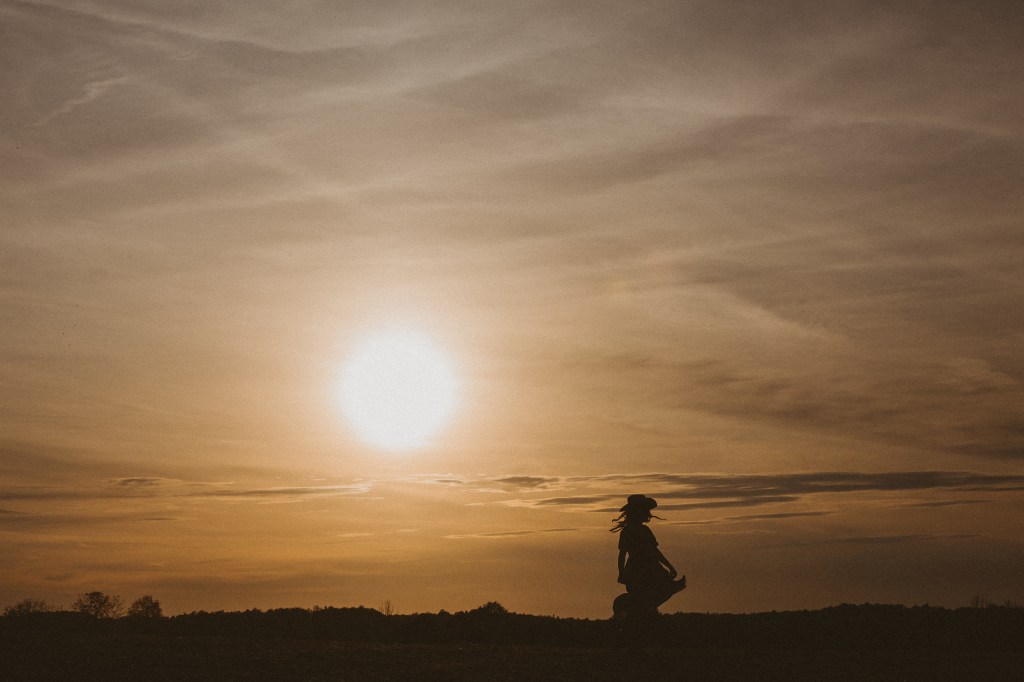 sunset senior pictures, senior photos Syracuse NY, senior photographer Liverpool NY, senior pictures Cicero NY, senior photos Clay NY, senior portraits North Syracuse NY, senior photographer Fayetteville NY, senior pictures Manlius NY, senior photographer East Syracuse NY, senior photographer Camillus NY