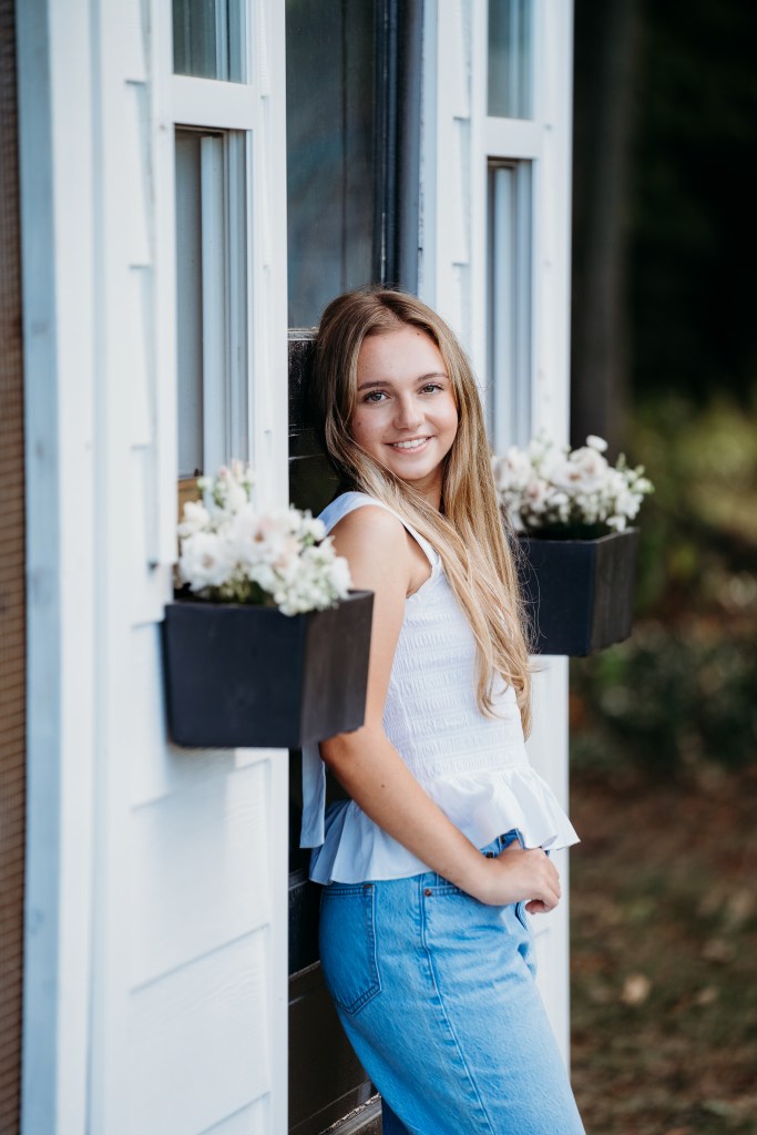 outdoor senior pictures, Syracuse NY, senior photographer Liverpool NY, senior pictures Cicero NY, senior photos Clay NY, senior portraits North Syracuse NY, senior photographer Fayetteville NY, senior pictures Manlius NY, senior photographer East Syracuse NY, senior photographer Camillus NY